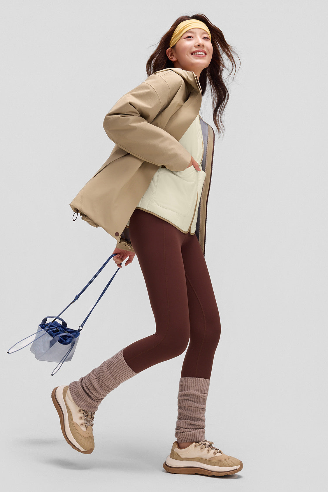 beneunder roundtrail womens medium warmth round neck fleece jacket #color_beige