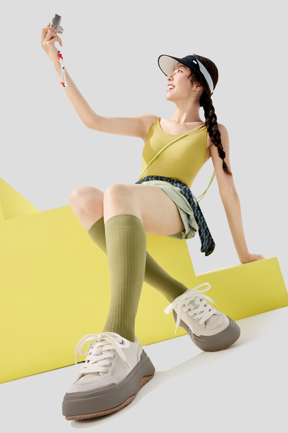 CozyCanvas - Women's Soft Thick Sole Sneakers