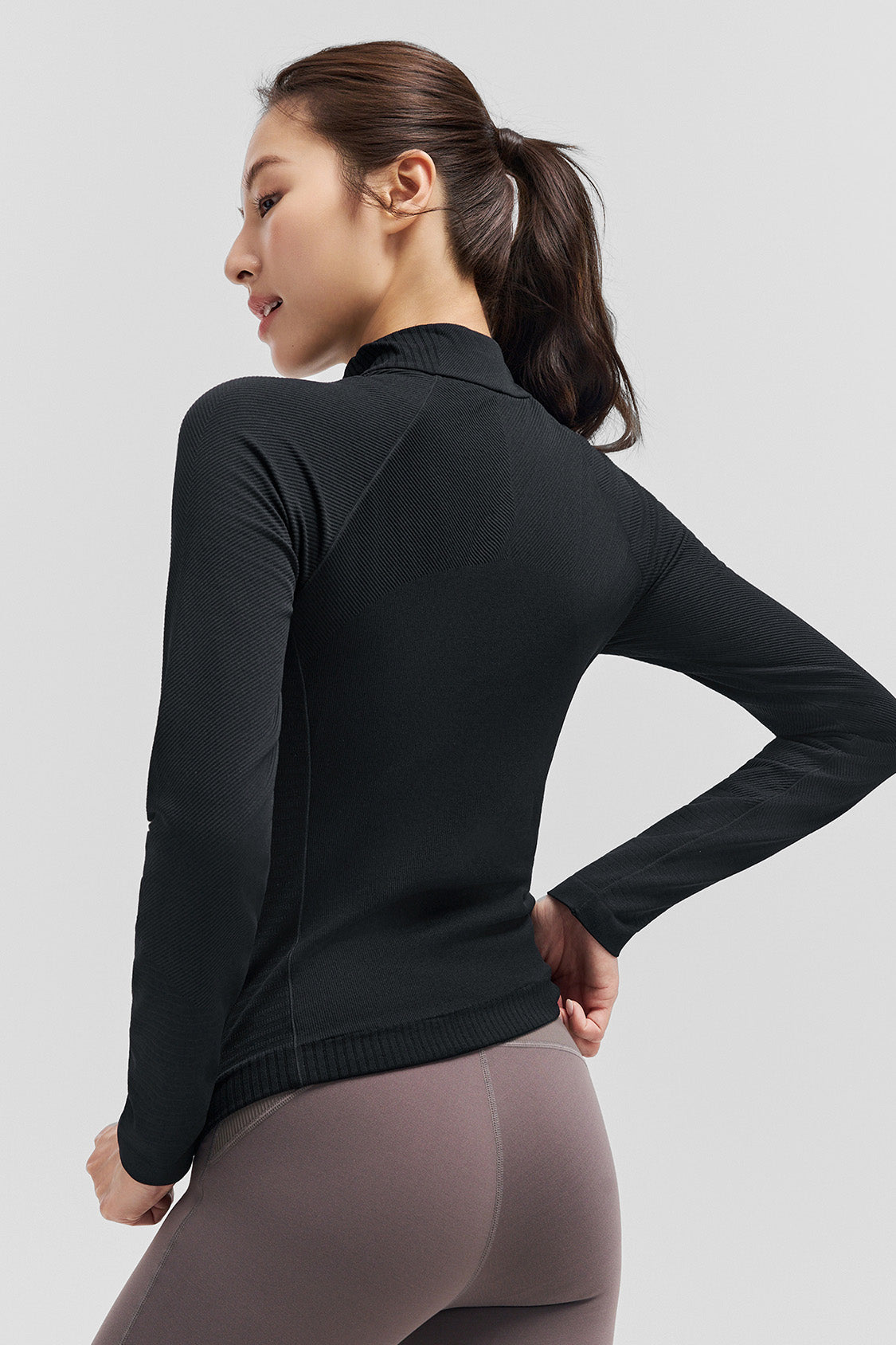 beneunder fullzipdry womens full zip quick dry shaping top #color_black