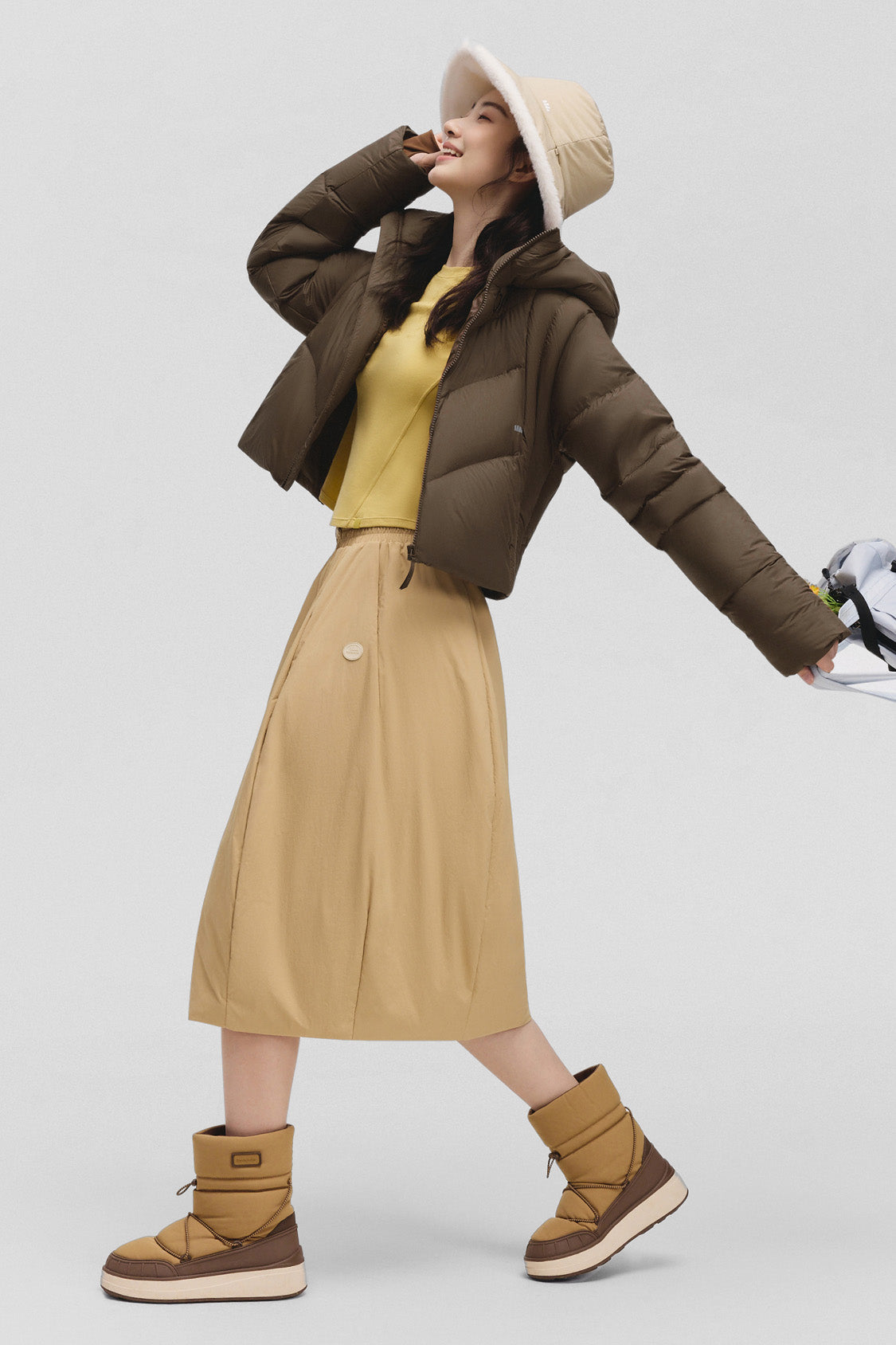 beneunder lofthaven womens extra warmth short down jacket #color_brown