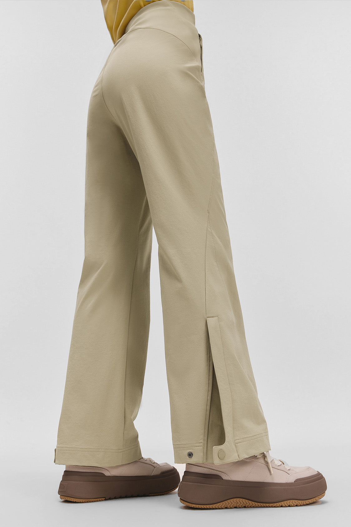 beneunder softflare womens softshell mini flare pants #color_brown
