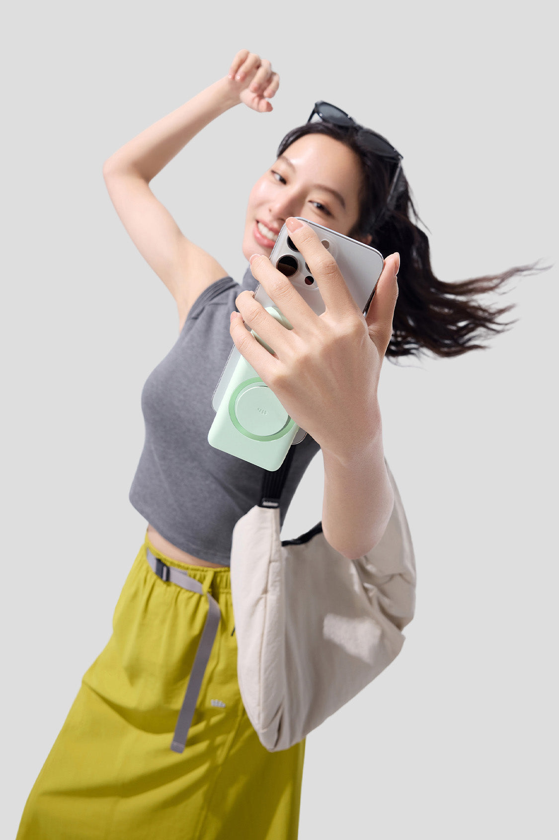 BreezeCard - 磁吸手持卡片風扇