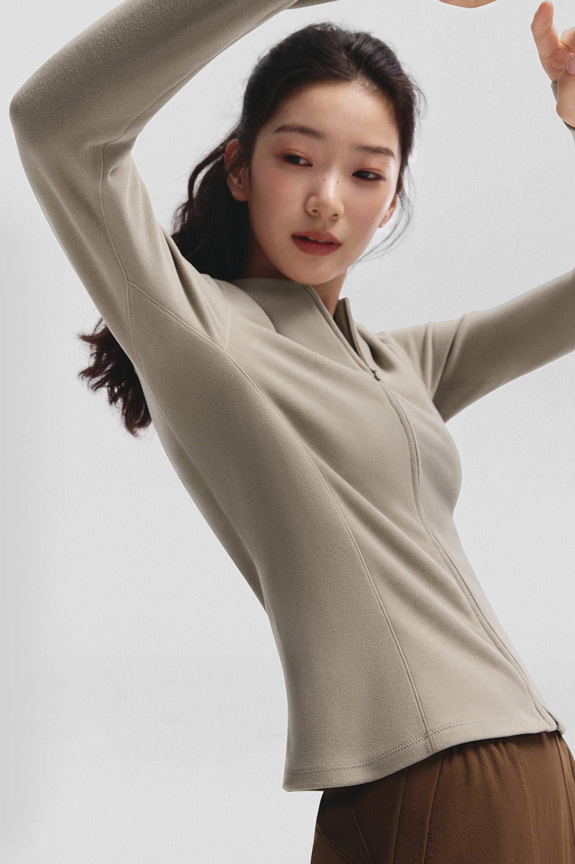 beneunder twintrail womens medium warmth double zip fleece base layer #color_light brown