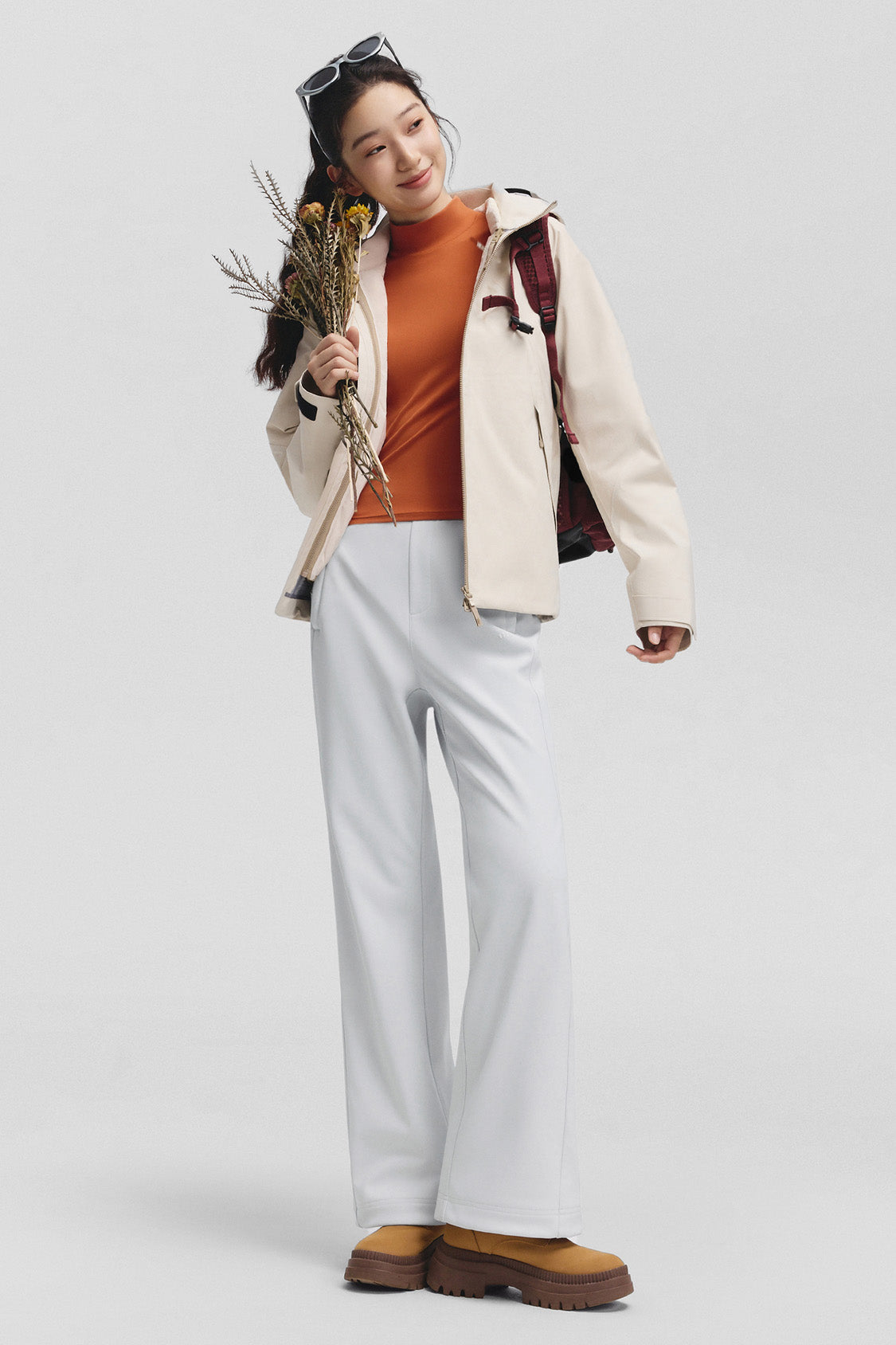 beneunder softshield – women’s thermal flare softshell pants #color_light gray