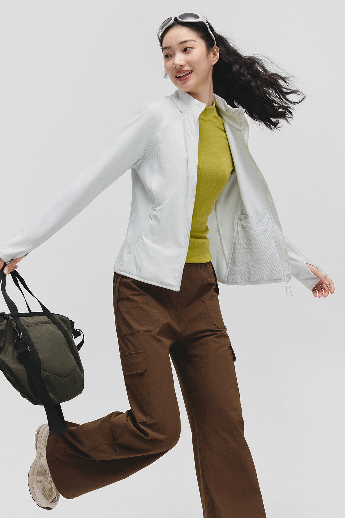 beneunder microwind womens light warmth windproof micro fleece jacket#color_light gray