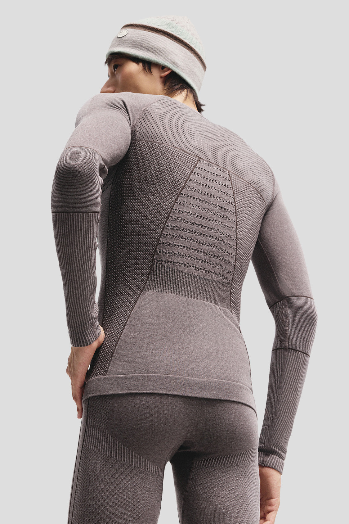 beneunder thermaset mens extra warmth outdoor performance base layer set #color_tan