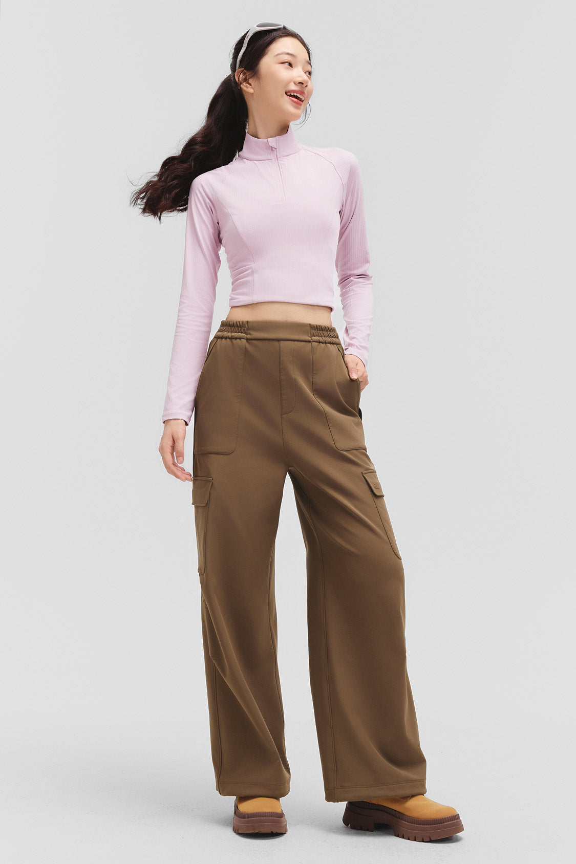 beneunder stormparatroop – women’s thermal parachute softshell pants #color_truffle brown