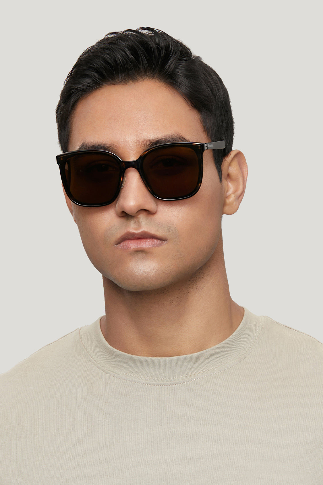 beneunder men's neonspace polarized folding sunglasses shades for women men #color_leopard brown