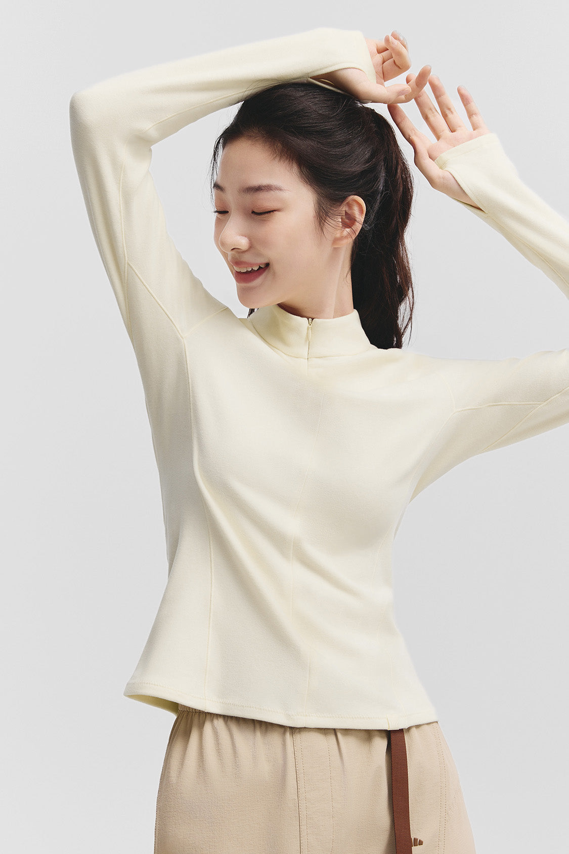 beneunder glacierzip womens medium warmth half zip fleece base layer #color_beige