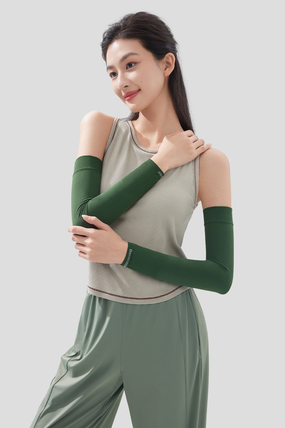 beneunder women's sun arm sleeves upf50+ #color_ice grass green