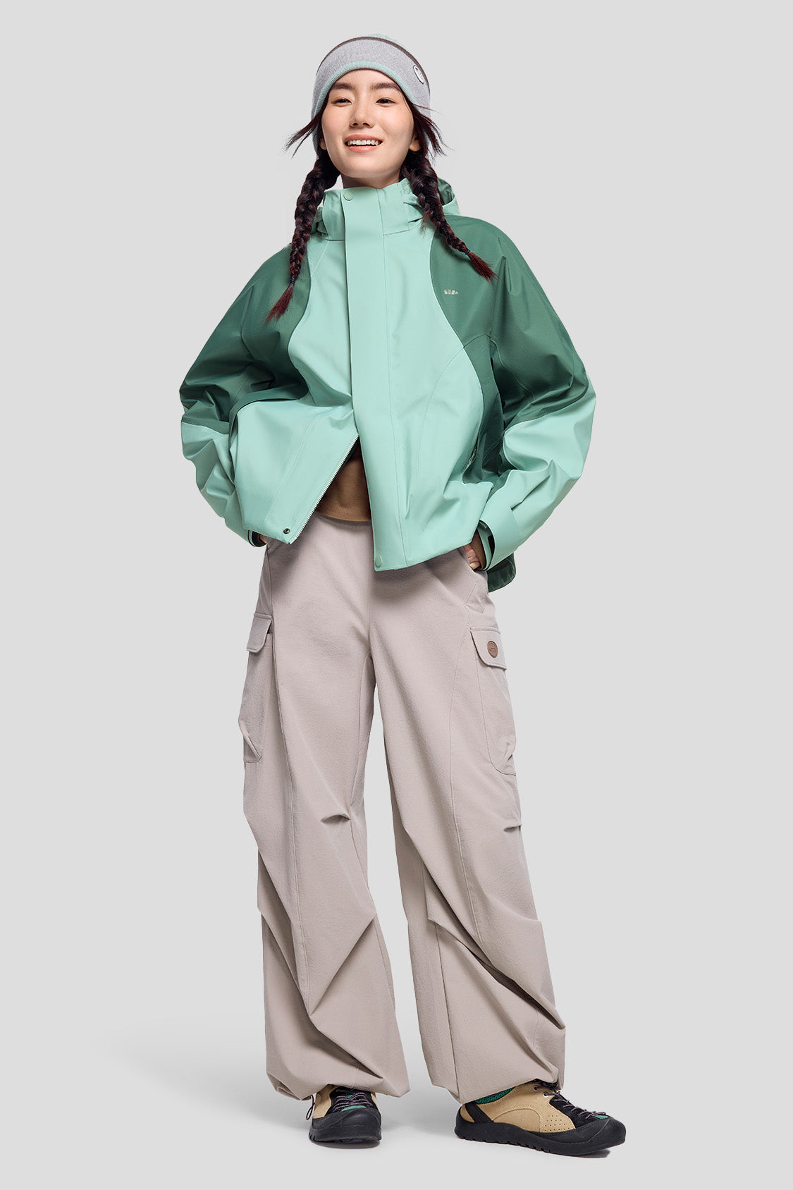 beneunder women's jacket #color_misty island green & misty green