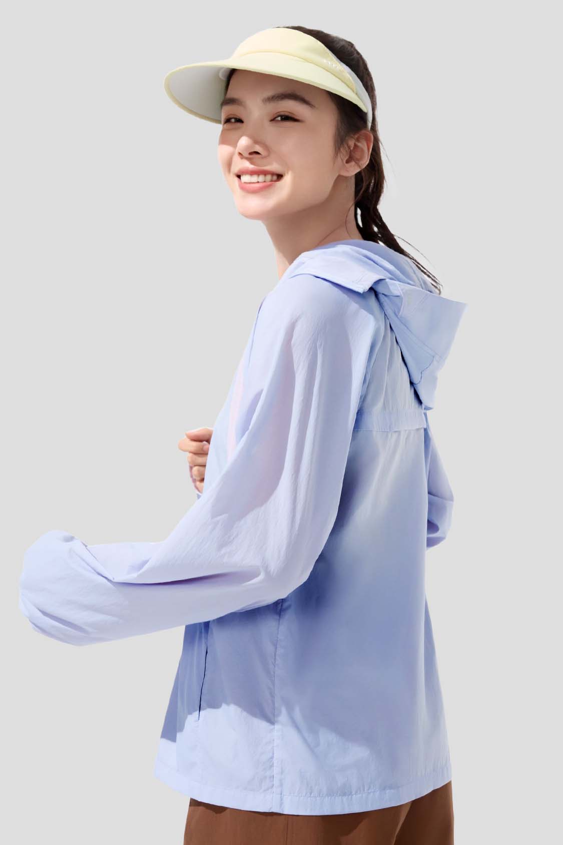 ジャケット・アウター BENEUNDER Women's Short Water/001 Drift - Women's Lightweight Water-Repellent Jacket UPF100+